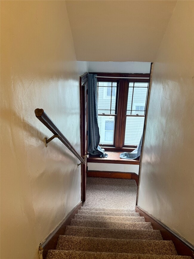 Building Photo - 14 Dennison Ave