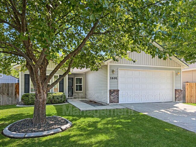 Primary Photo - 1691 E Daulby St