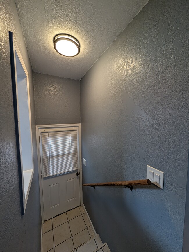 Building Photo - 7115 Weld St