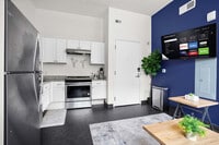 Building Photo - 209 9th St