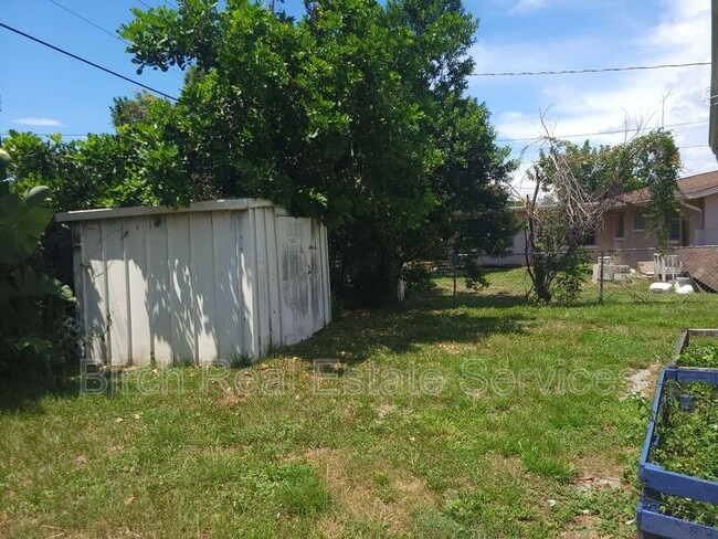 Building Photo - 1625 Colmar Dr