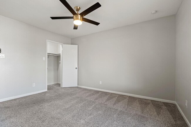 Building Photo - 15237 North 21st St