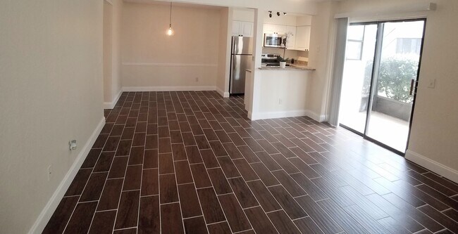 Building Photo - FOR RENT! Gorgeous First Floor Remodeled 2...