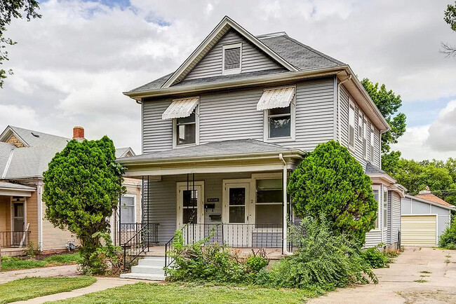 Remodeled Duplex Utilities Included - 321 S 11th St