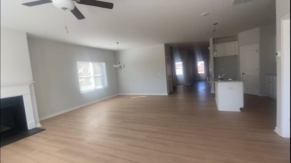 Building Photo - 715 Clark Lake Estates Dr