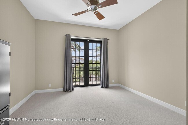 Building Photo - 803 del Sol Cir