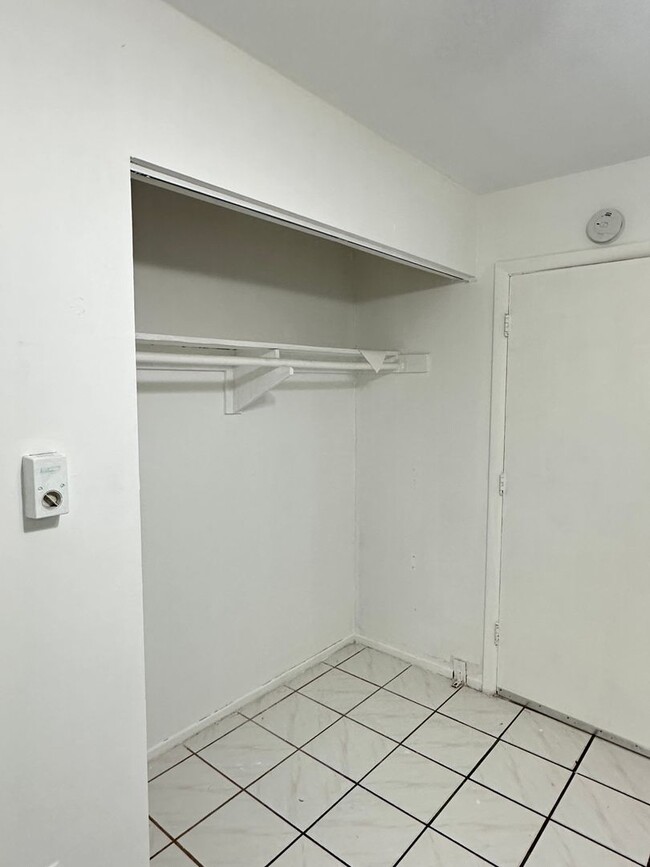 Building Photo - Charming Home with Great Location & Natura...