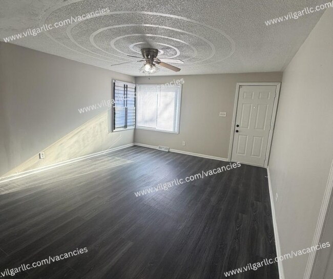 Building Photo - Spacious & well-appointed 3-Bedroom • 1-Bathroom Home