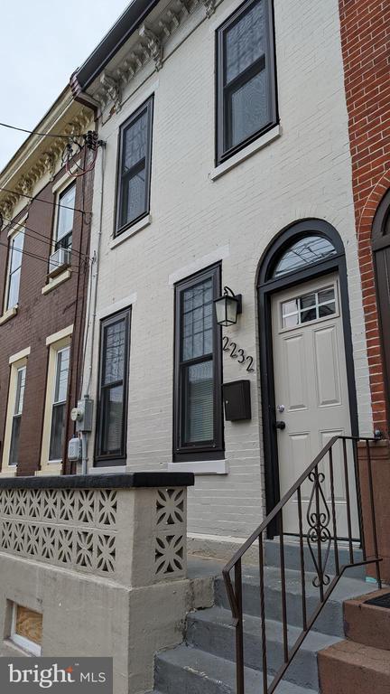Building Photo - 2232 N Mascher St