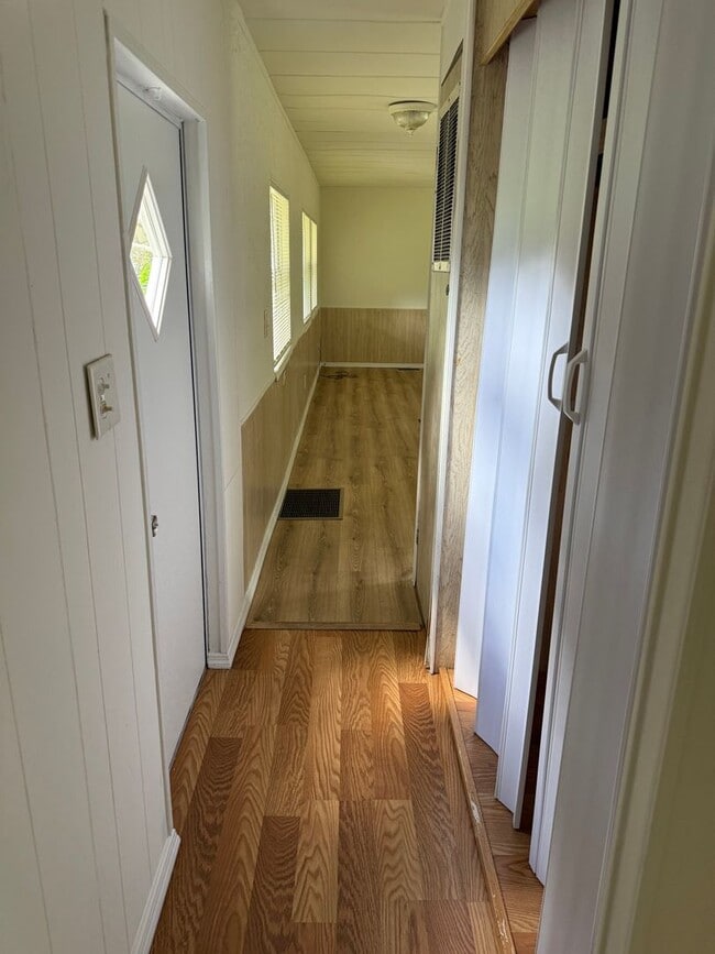 Building Photo - 2 Bedroom, 2 Bath Manufactured Home in Zep...