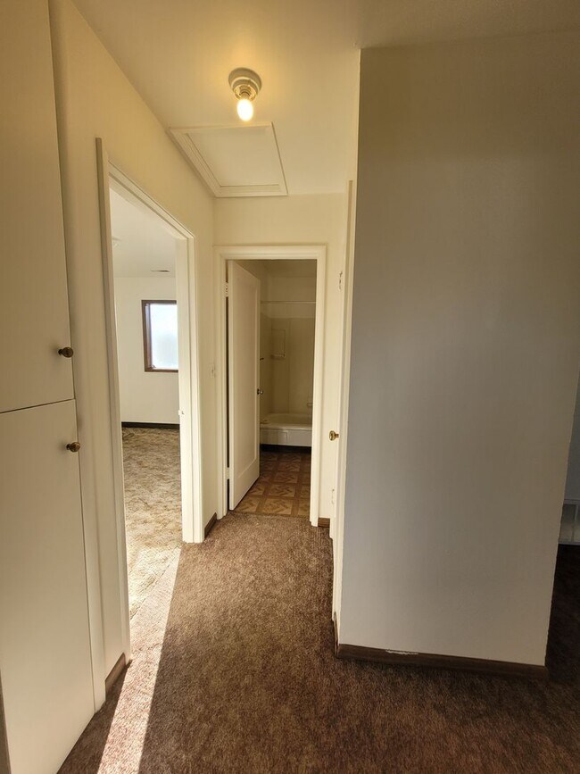 Building Photo - 1234/1236mitc