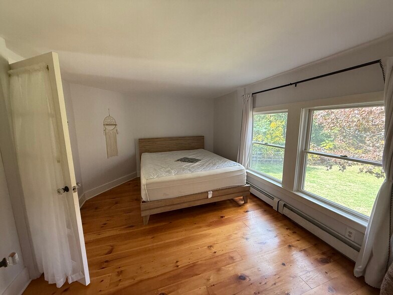 Building Photo - 21 Winter St