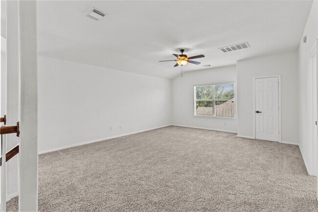 Building Photo - 518 Saffron Ct