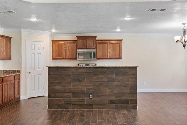 Building Photo - 750 S Valentine Dr