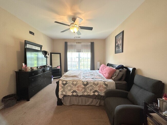 Building Photo - 2913 Concord Ln