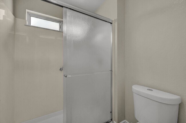 Building Photo - 55+ Age Restricted Sun City Summerlin! 2 BED + 2 BATH + 2 CAR GARAGE!