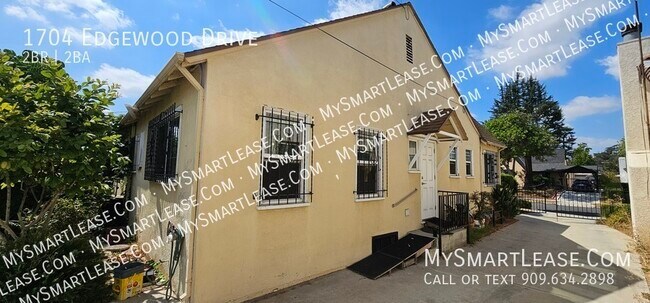 Building Photo - 1704 Edgewood Dr