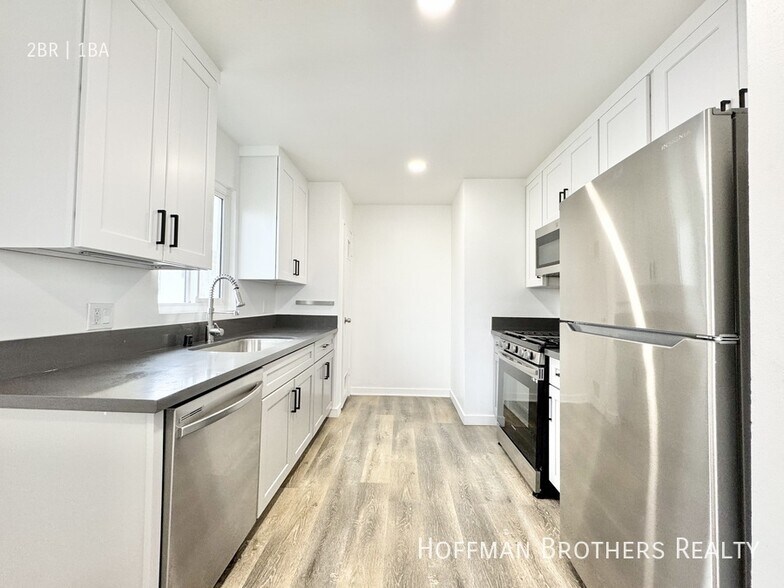 Building Photo - 4132 W 118th St
