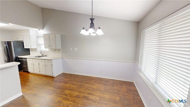 Building Photo - 3318 Paintrock Dr
