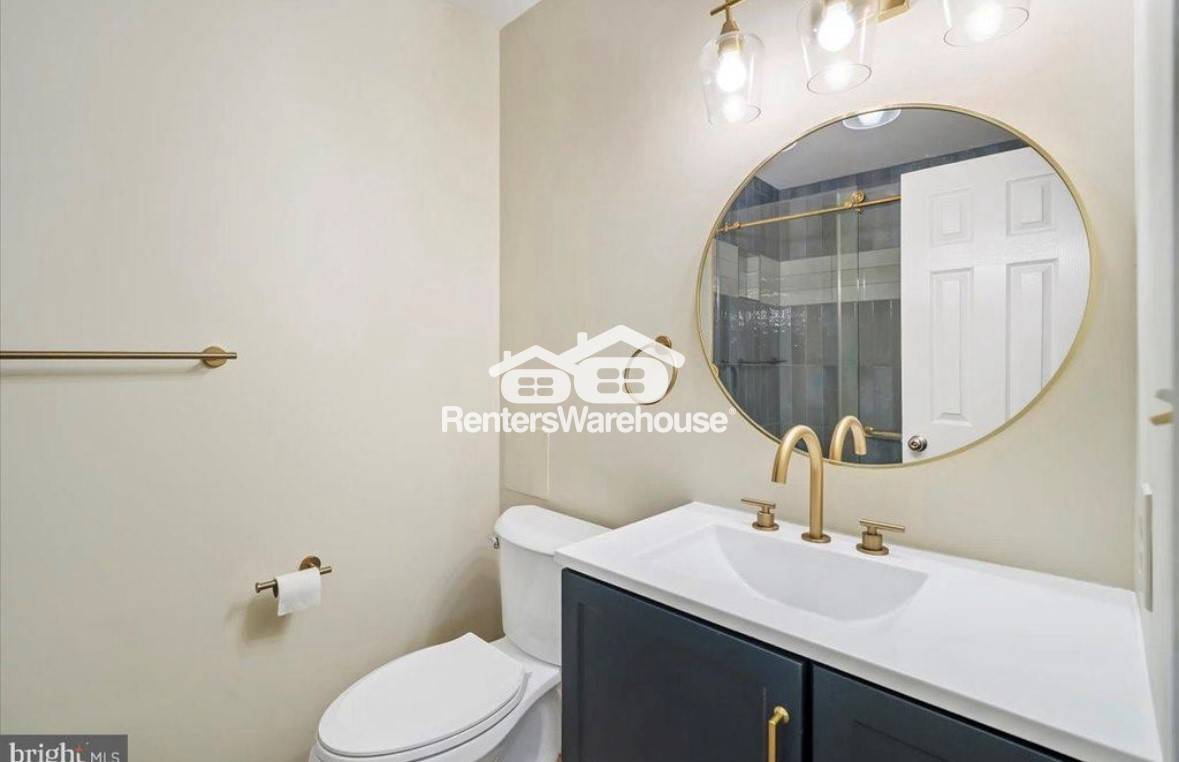 Building Photo - 10264 Redtail Ct