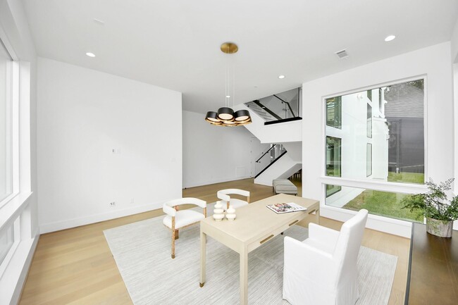 Building Photo - 2232 Swift Blvd