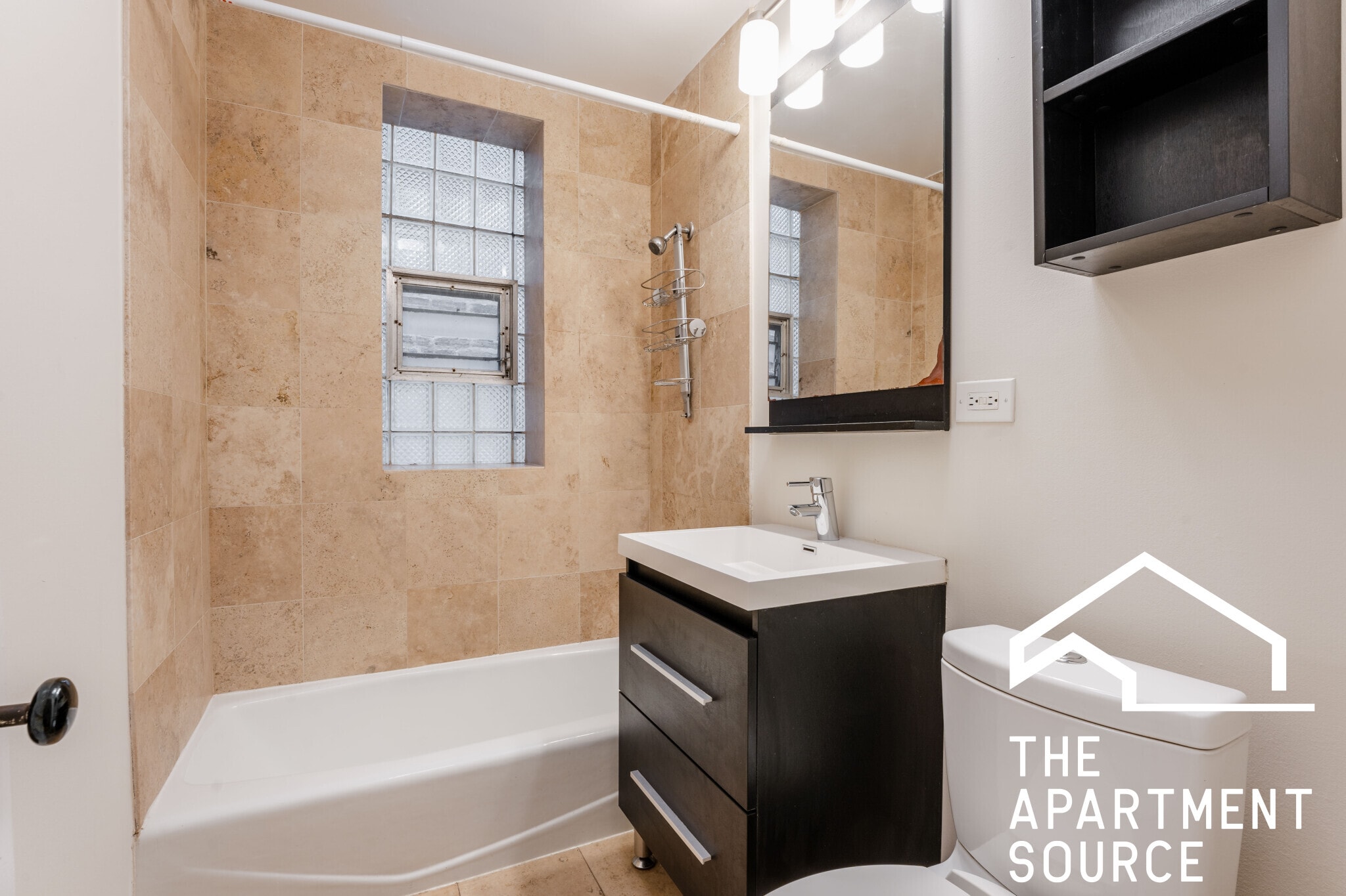 Building Photo - 2660 N Ashland Ave