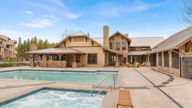 Building Photo - Fabulous Furnished Monterra 2 bd Condo