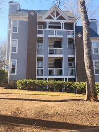 Building Photo - 1 Bedroom Condo in Eastover