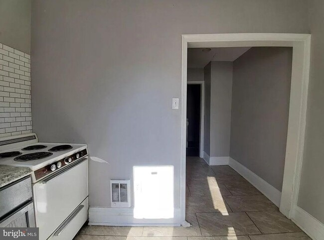 Building Photo - 3114 W Gordon St