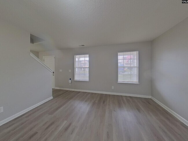 Building Photo - 415 Fox Trot Dr