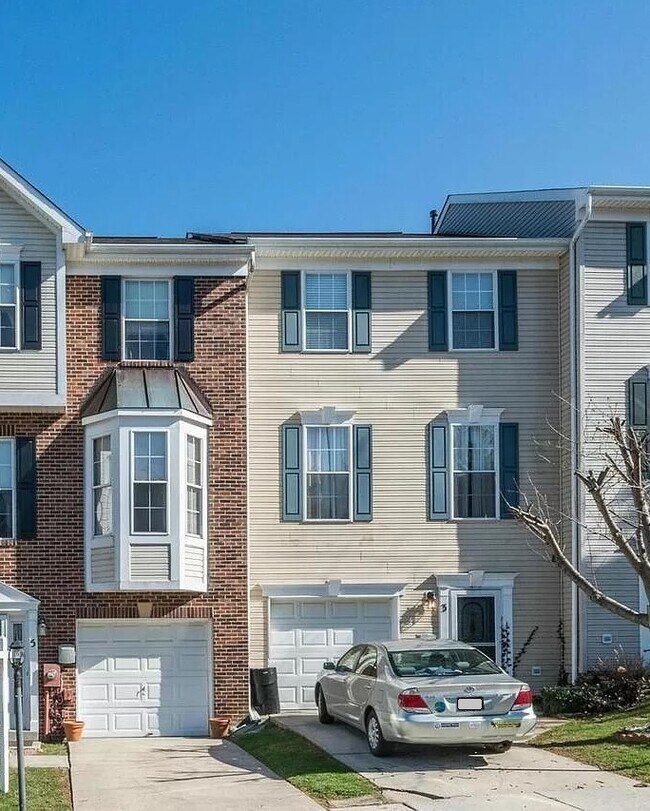 Primary Photo - 3 Diamond Hill Ct