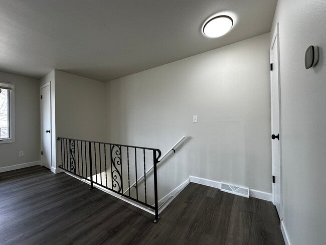 Building Photo - 2746 Nicolet Dr