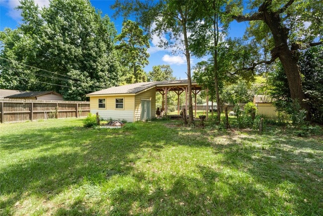 Building Photo - 11215 Birchwood