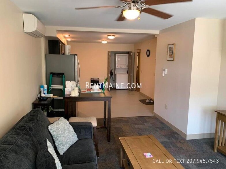 Building Photo - 8 Elizabeth Ave