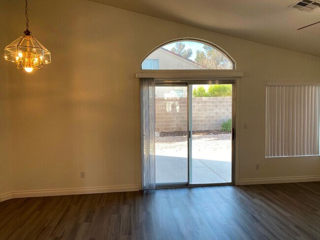 Building Photo - 8029 Sierra Largo Dr