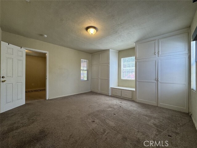 Building Photo - 11050 Keswick St