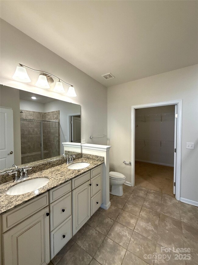 Building Photo - 11060 Discovery Dr NW