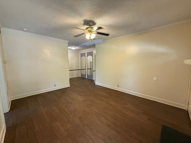 Building Photo - 1825 Starboard Dr