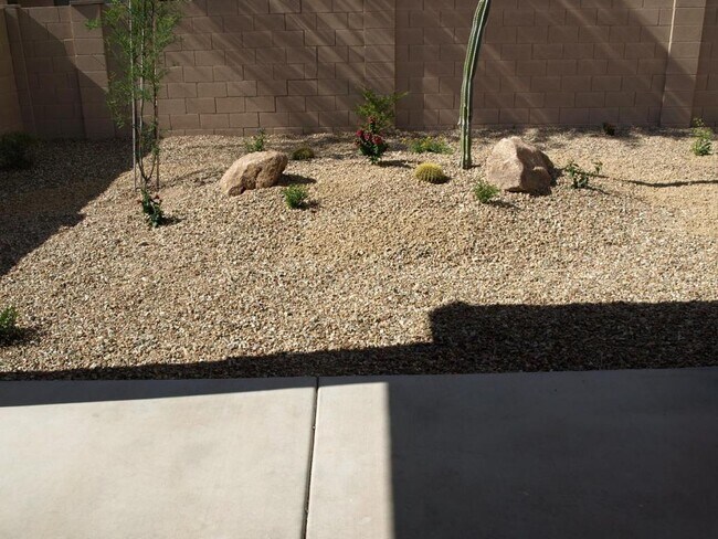 Building Photo - 3226 W Leisure Ln