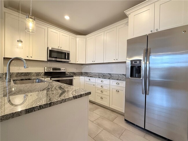 Primary Photo - 1-41C E 8th St