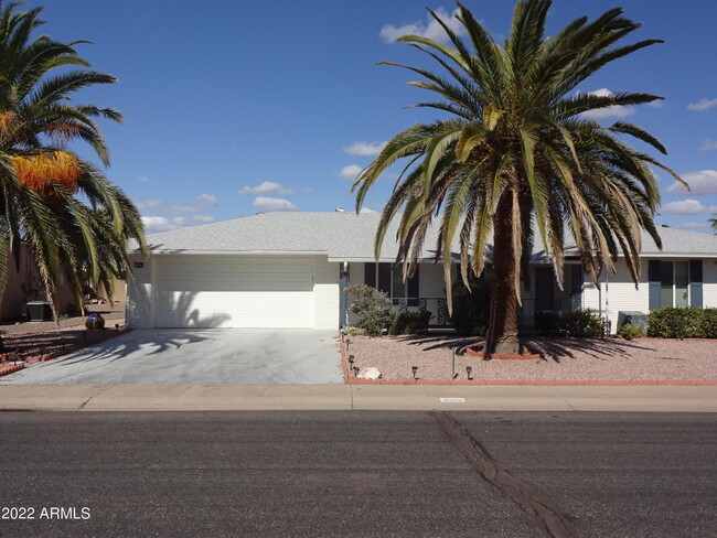 Building Photo - 9930 W Oak Ridge Dr