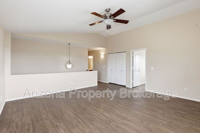 Building Photo - 435 W Corriente Ct