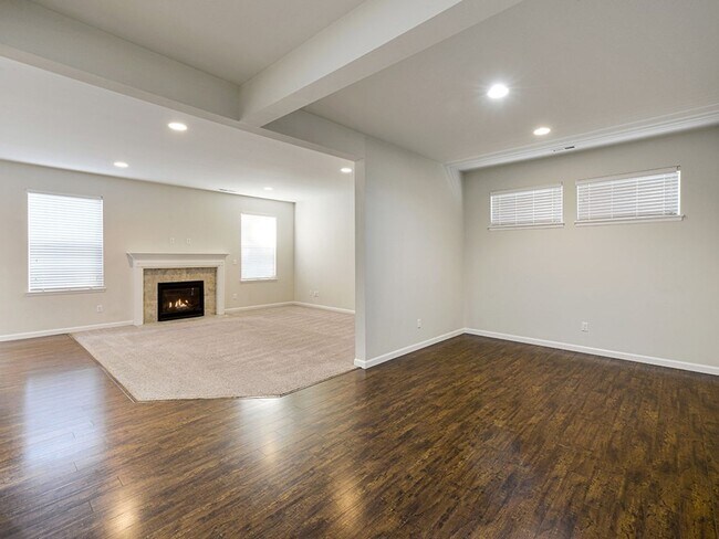 Building Photo - Application Approved - Stunning 4+ Bedroom 2.5 Bath Lea Hill, Auburn
