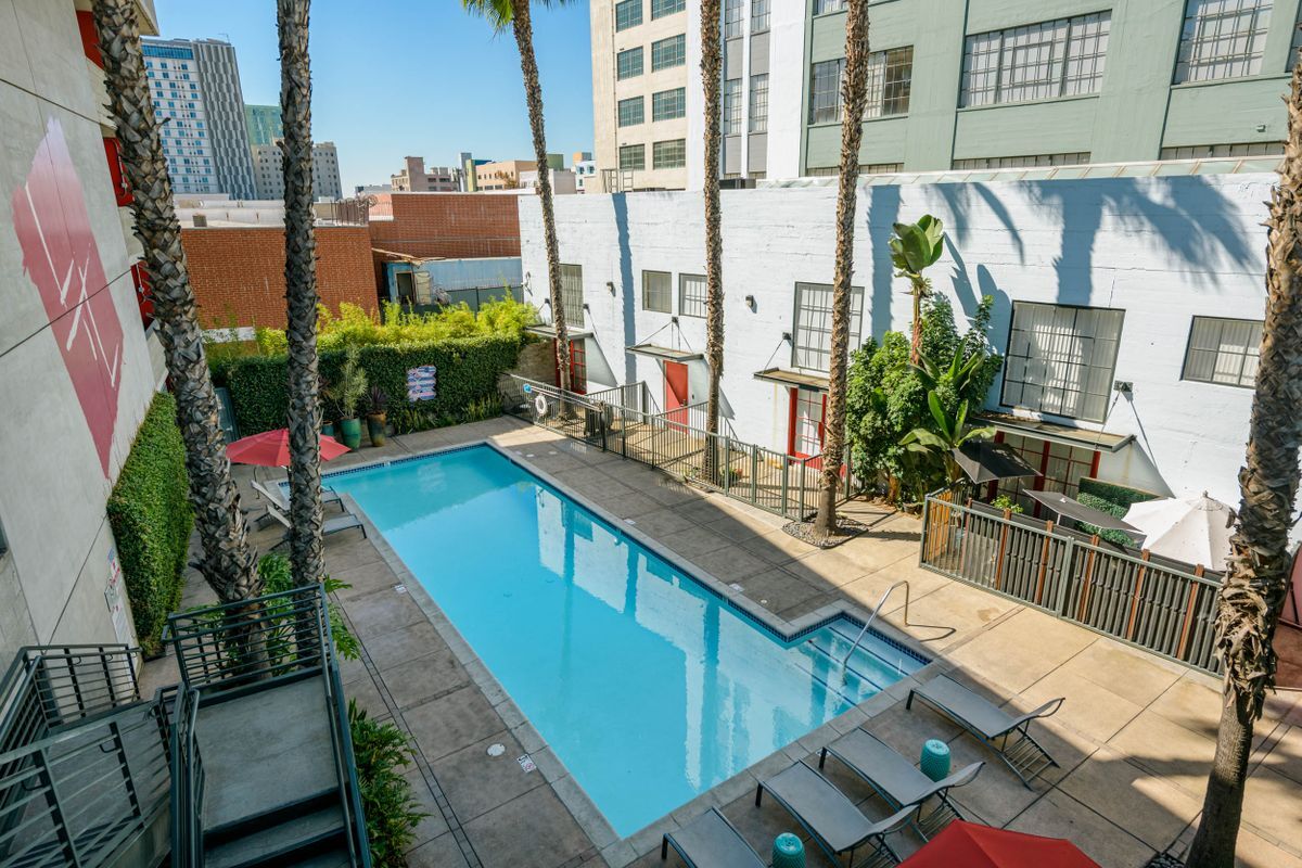 Building Photo - 420 San Pedro St