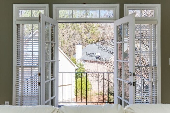 Building Photo - North Druid Hills Hidden Gem! 4Bed-4Bath, Hardwood Floors, Available NOW!