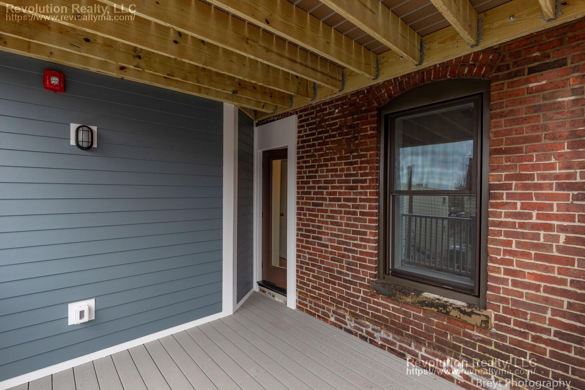 Building Photo - 15 Kenilworth St