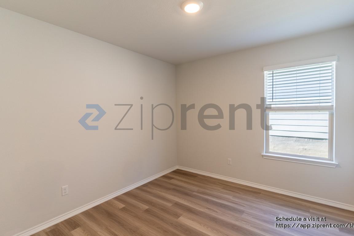 Building Photo - 1333 Piedmont St