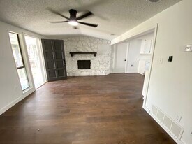 Building Photo - 215 Folly Beach Dr