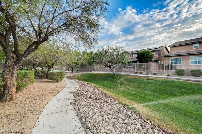 Building Photo - 7129 Weavers Pl