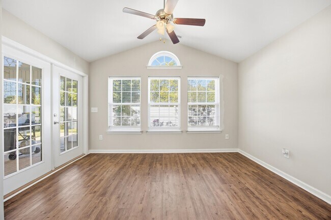 Building Photo - 82 Palmetto Green Dr